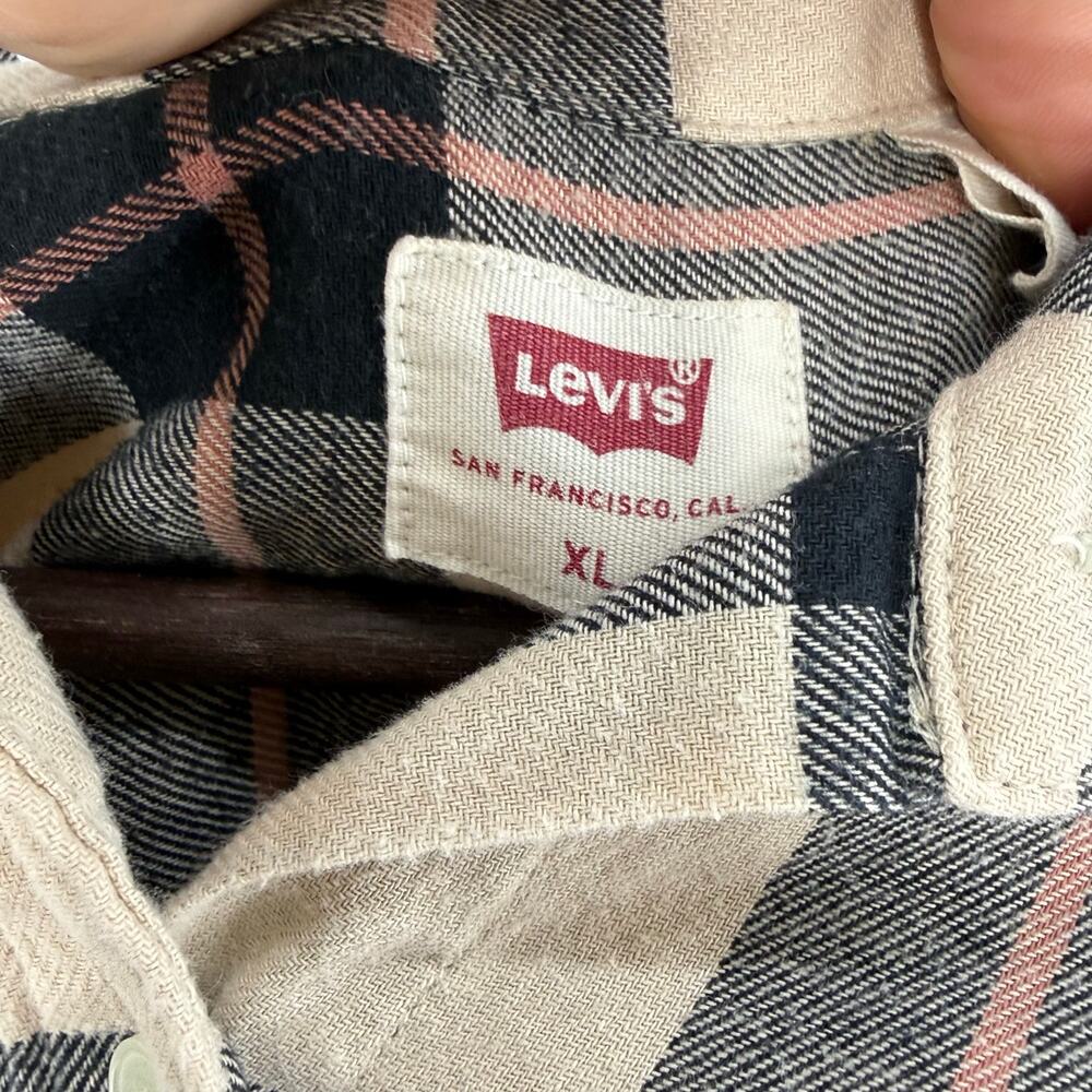 Levi’s Plaid Flannel Women’s XL Tan Black Pink - Picture 3 of 4